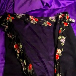 Luxurious floral wrap